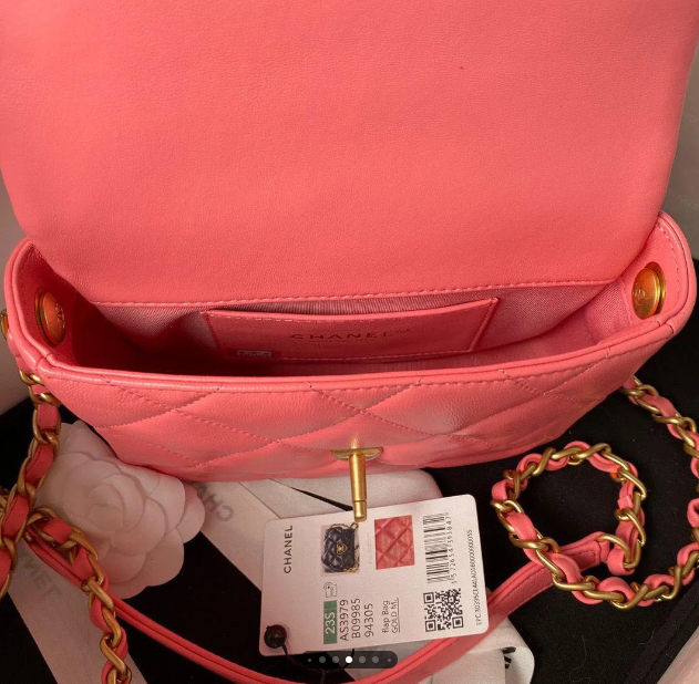 Chanel  18cm