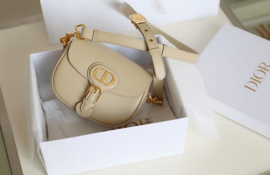 DIOR BOBBY 18CM