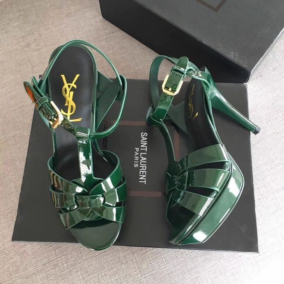 SAINT LAURENT