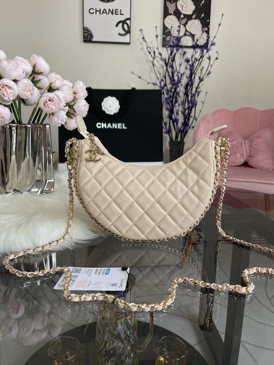 Chanel 20cm