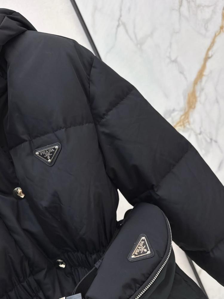 Prada Jacket ( accurate 100%)