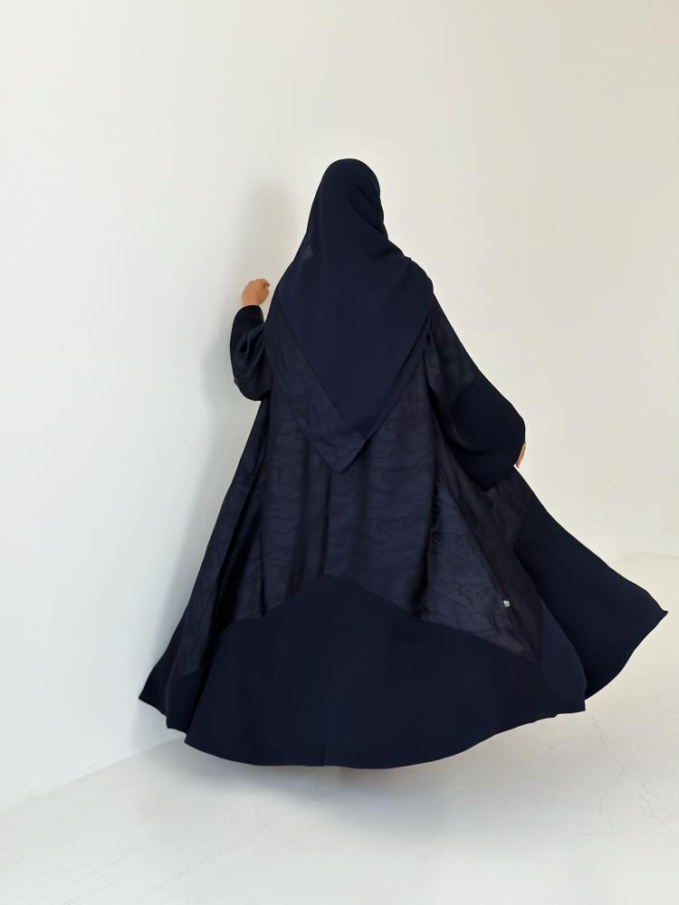 عباية جاكار كحلي وحاشية كريب ٢٢١