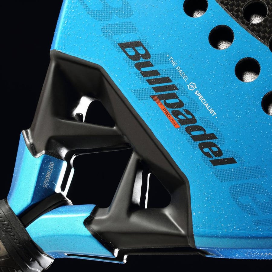 مضرب بادل Bullpadel Vertex05 GEO بسعر مميز