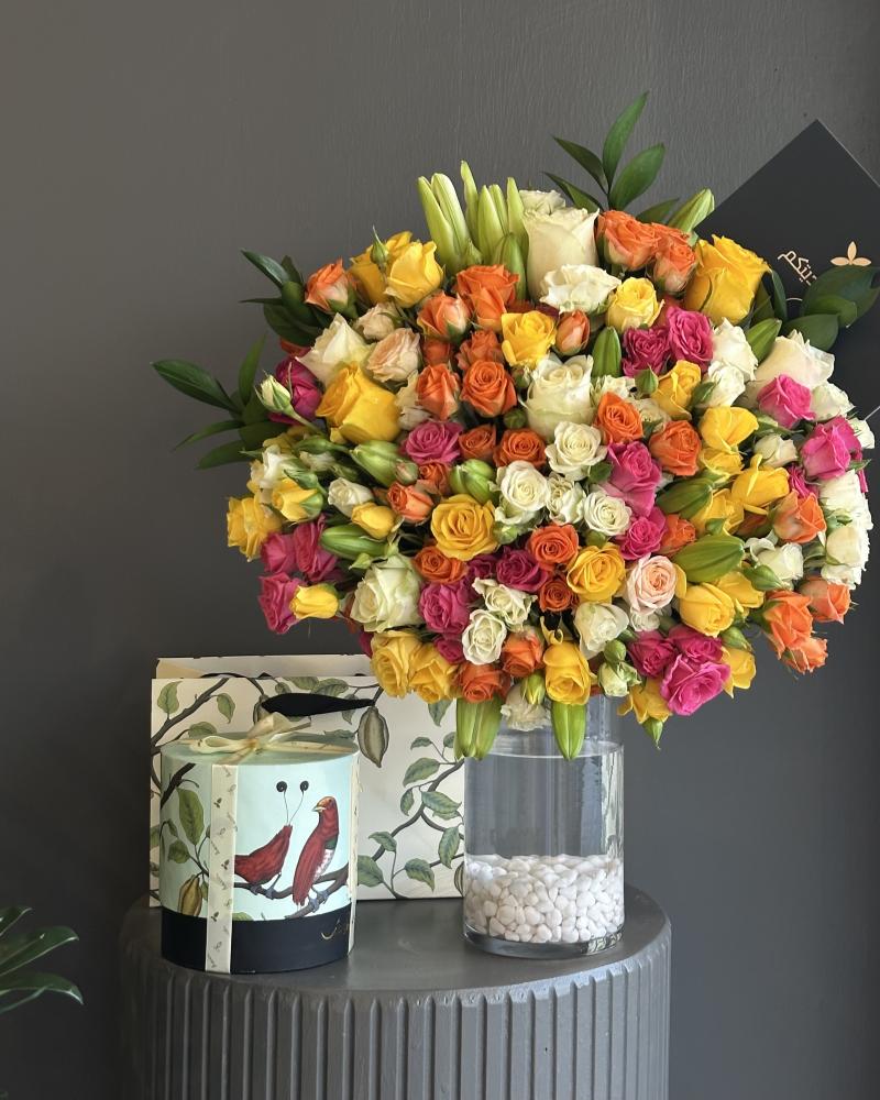 Peacefulness vase & Anoush chocolate