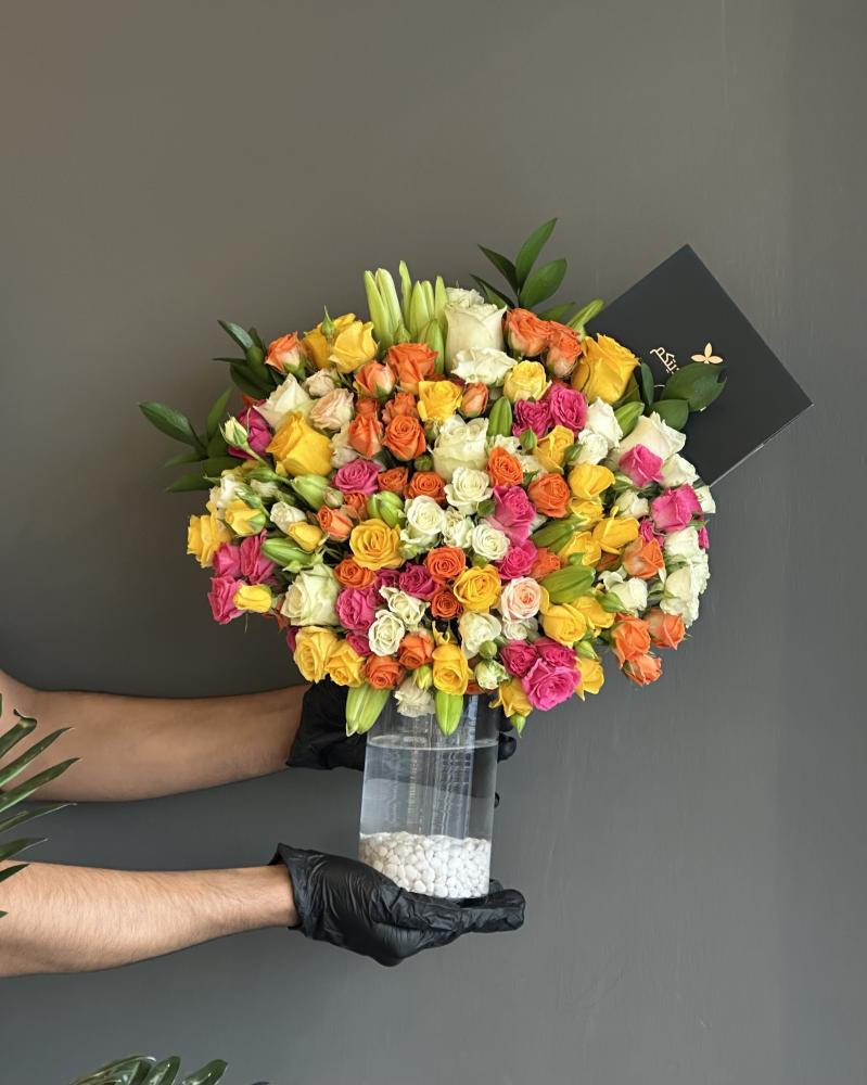 Peacefulness vase & Anoush chocolate