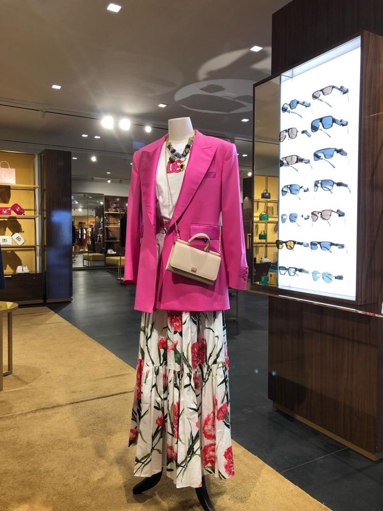 شنطة اي فون D&G بيج فاتح