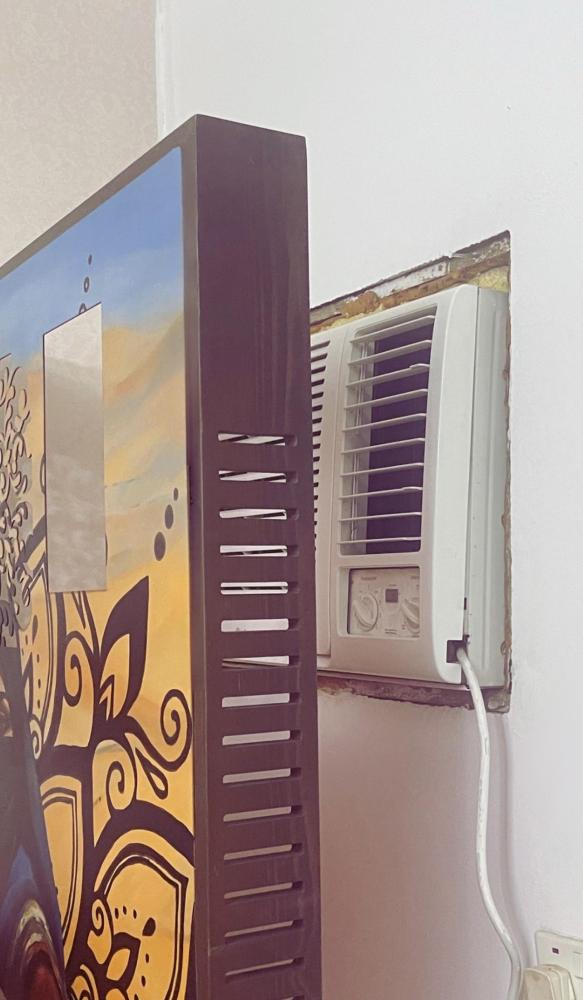 معتق الطول ١٠٠سم والعرض ٩٠سم