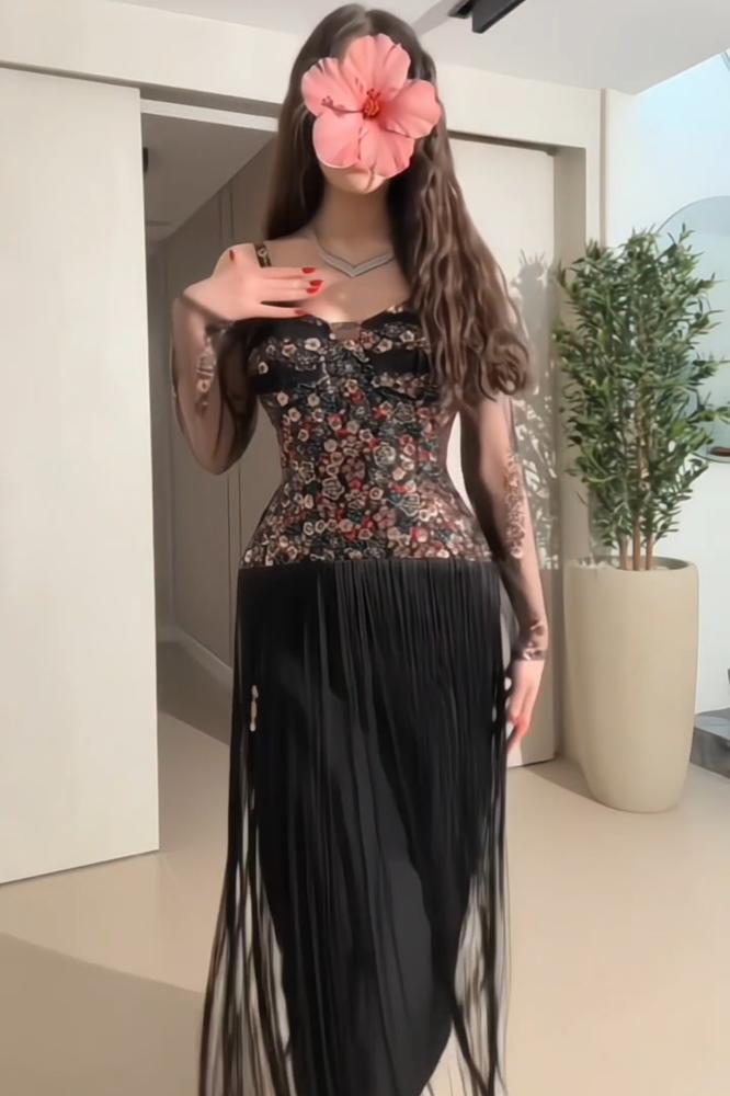 فستان سهرة أسود بصدرية شك زركون وهدب