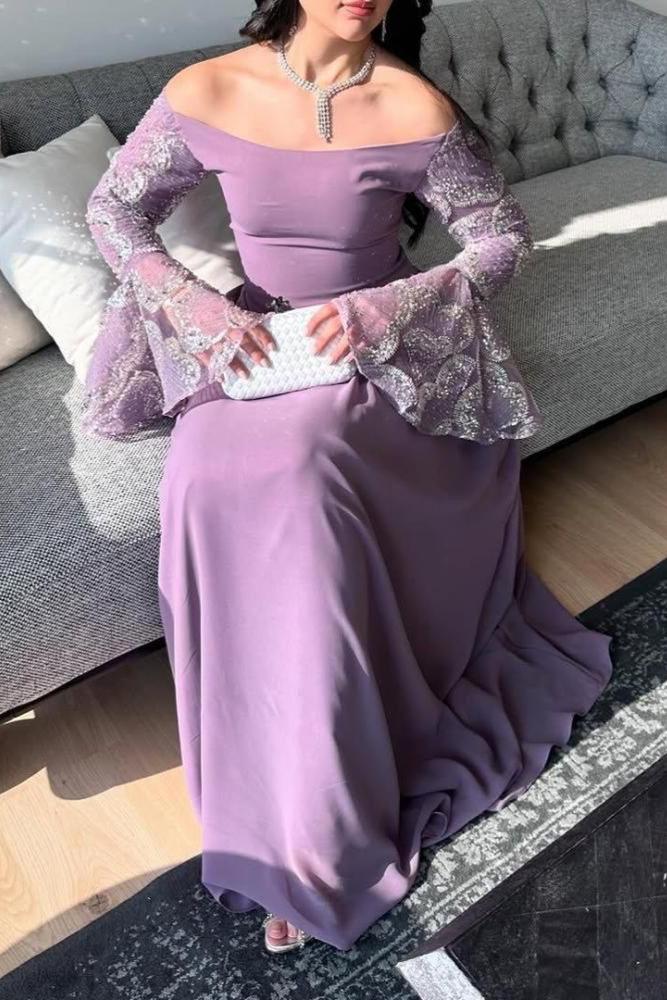 فستان باربي أوف شولدر بأكمام مطرزه