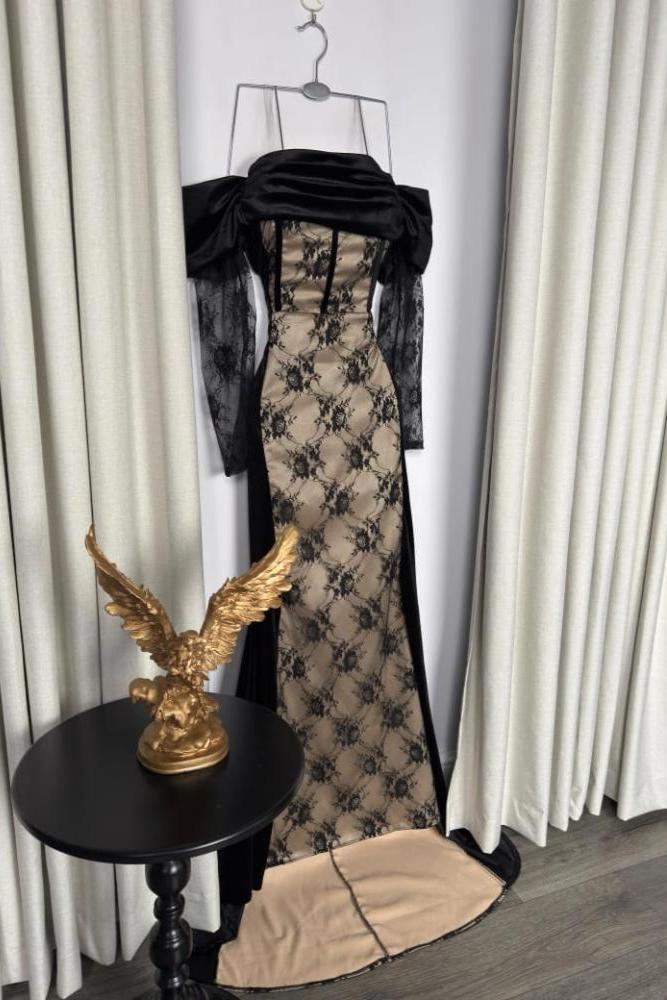 Velvet evening dress with off-shoulder lace