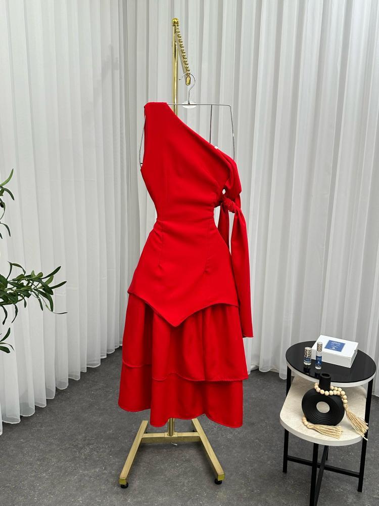 One-shoulder midi dress