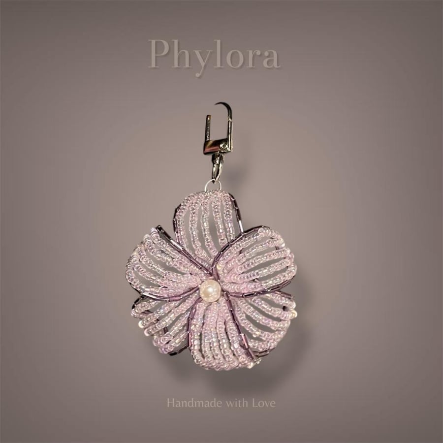 Bag pendant (Lily)