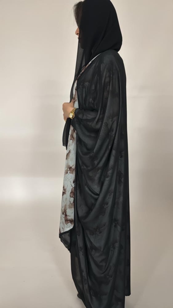 عباية ESSence100