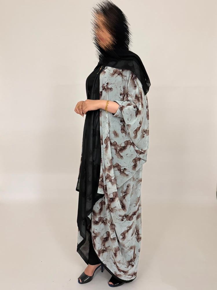 عباية ESSence100
