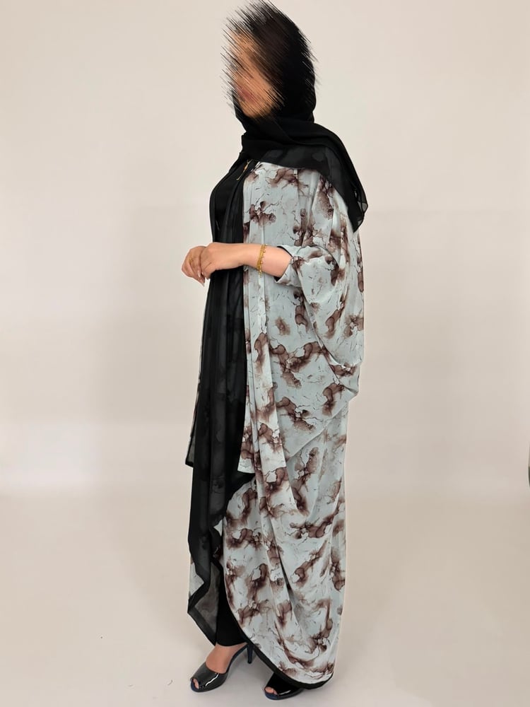 عباية ESSence100