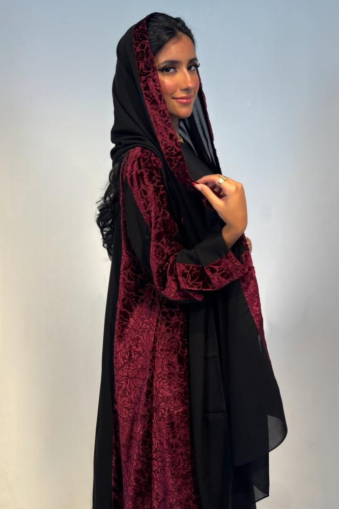 عباية مخمل عودي