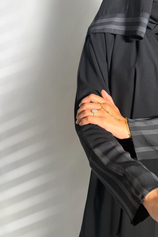 عباية قمر