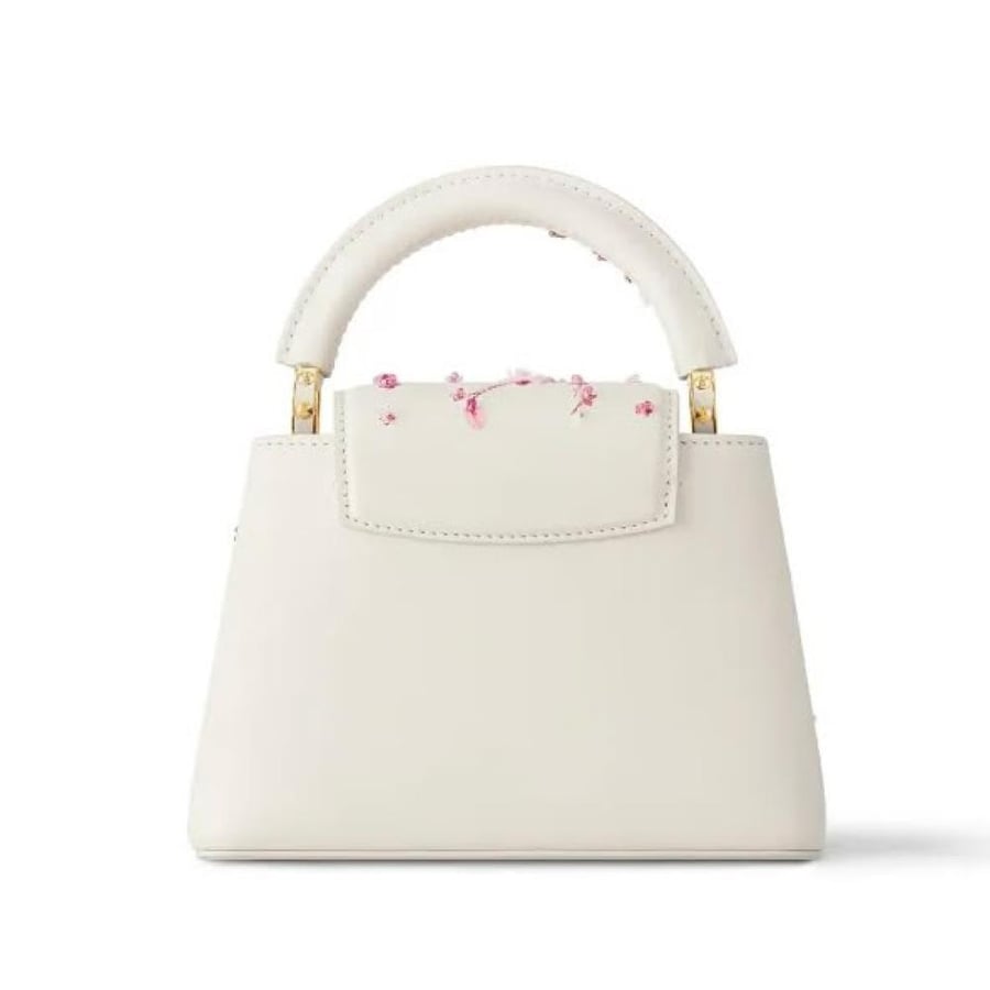 شنطة لويس فويتون كابوسين ميني بتصميم الزهور ‏Louis Vuitton Capucines Mini Flower Embroidery Bag