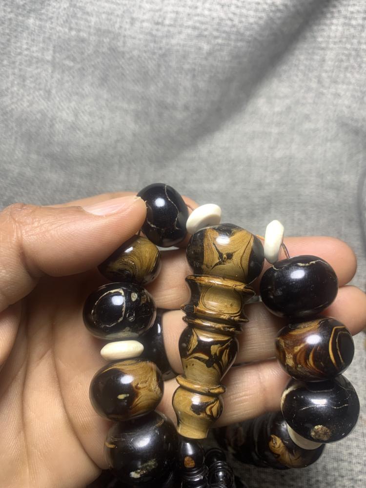 يسر بحر أحمر