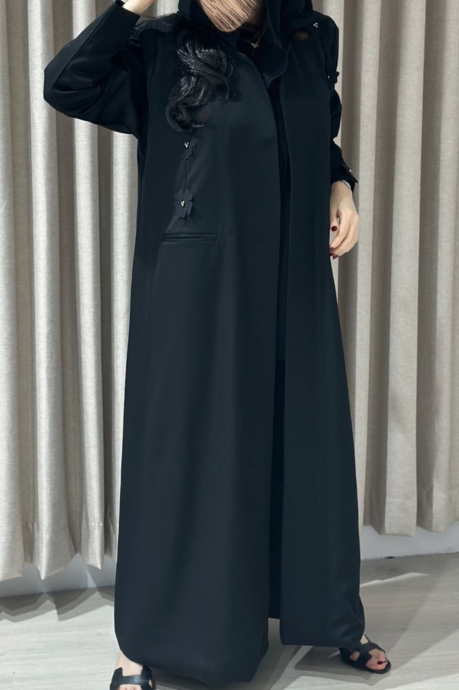 عبايه أثار