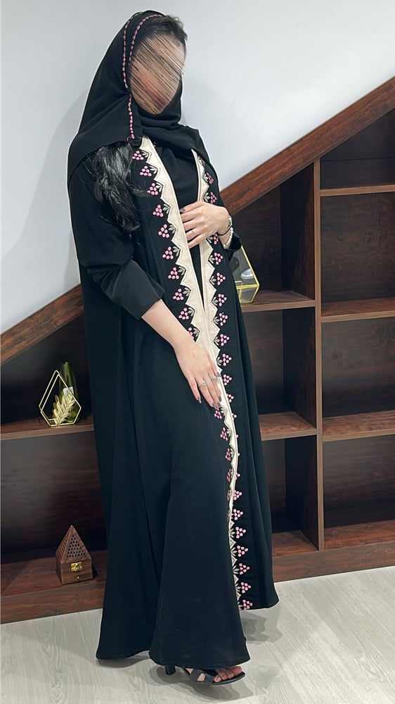 عبايه منال
