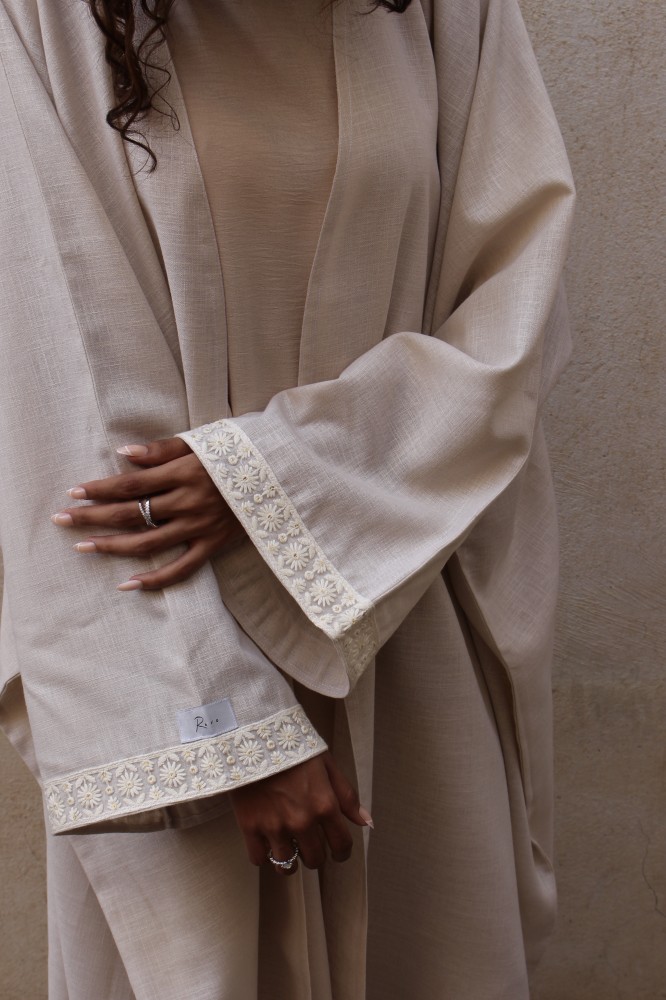 عبايه بشت | BE Abaya