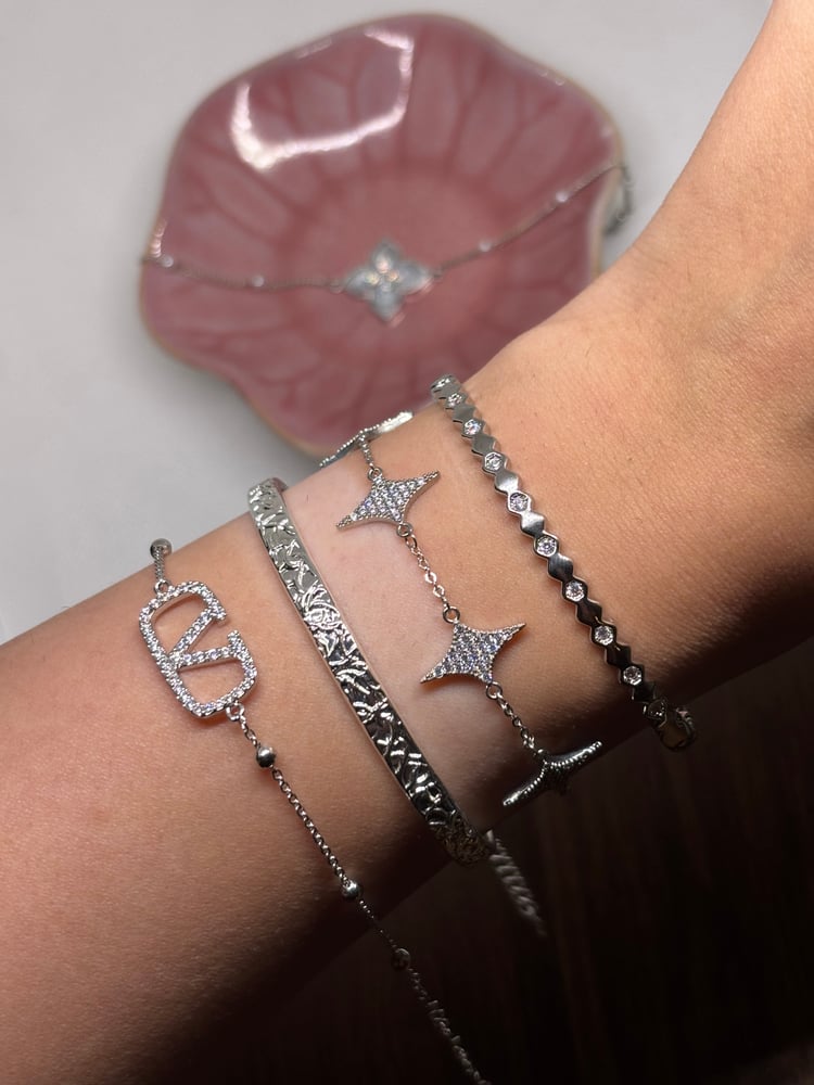 Silver set ( 4 bracelet )