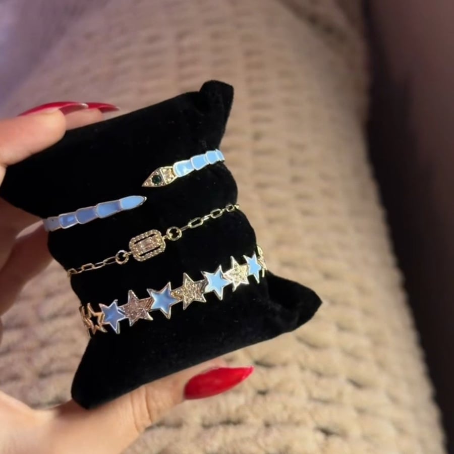Blue set
