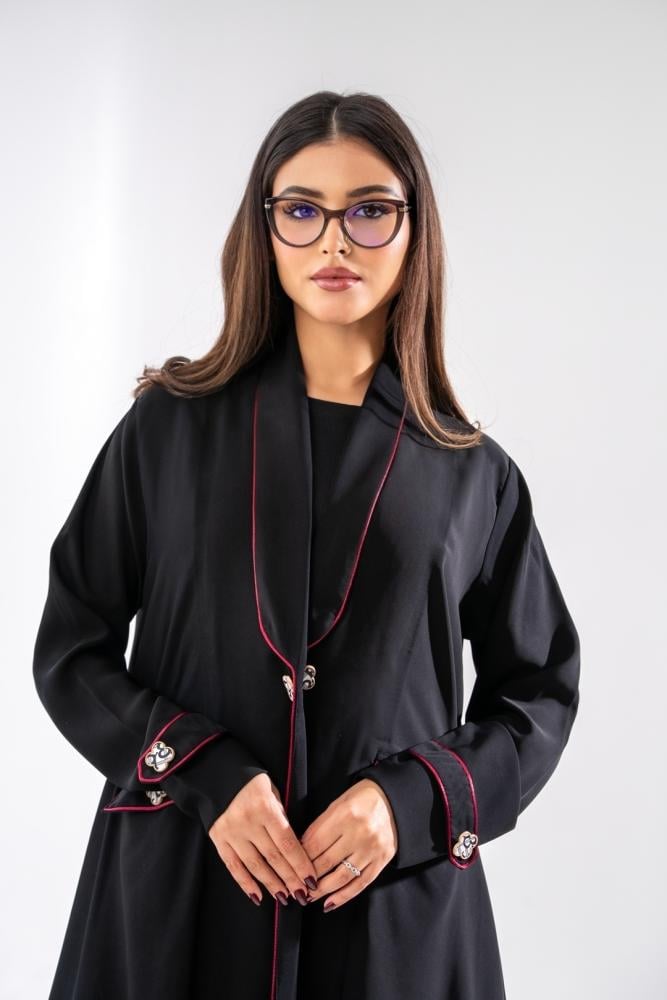 عباية بليزر كريب باطراف لون مختلف وجيوب