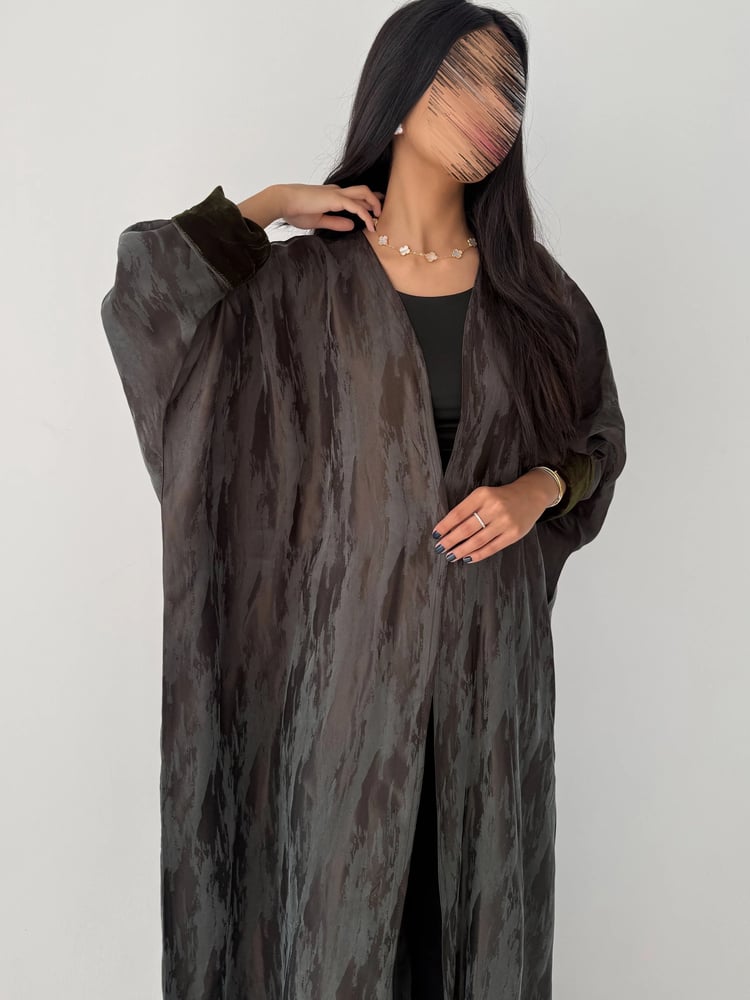 Pride | Made of Japanese silk fabric, olive-colored, floral pattern, butterfly story