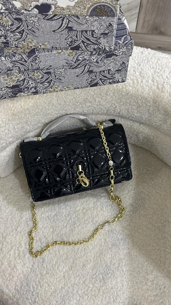 My Dior اسود لامع