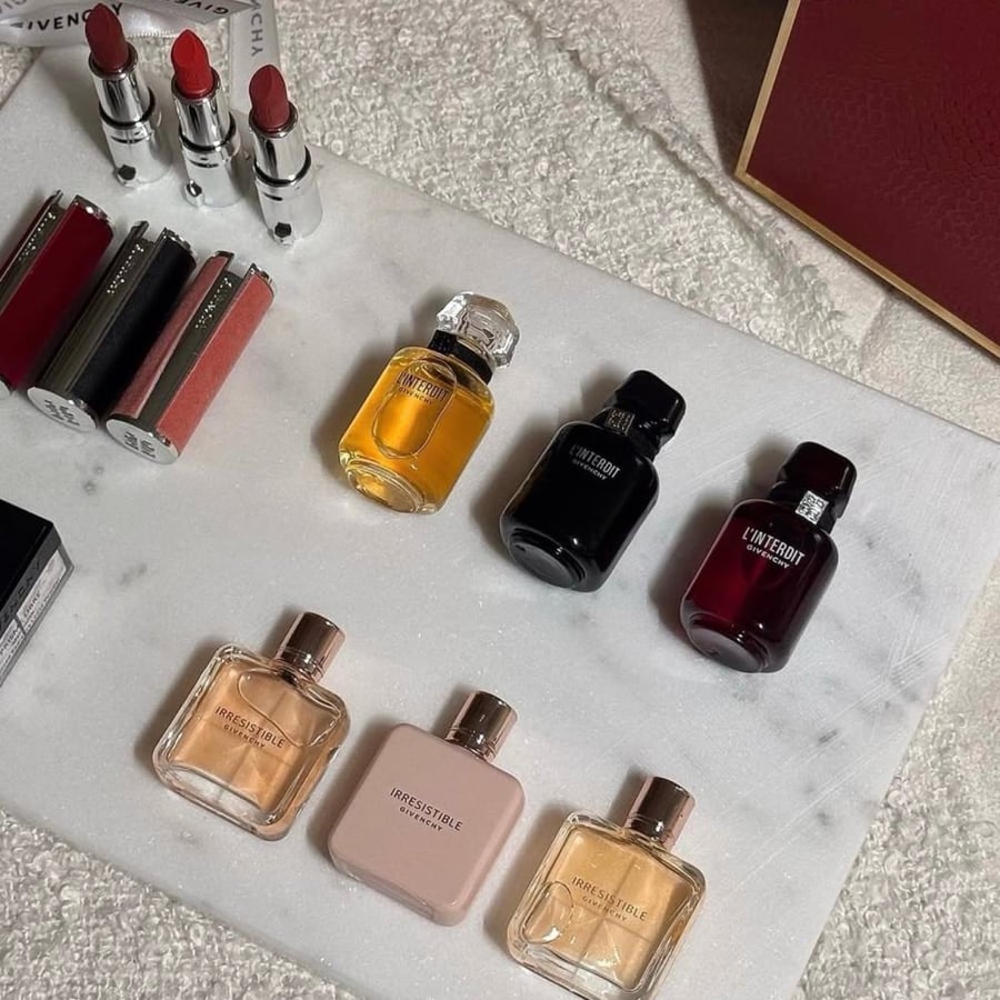 بوكس ميكب وعطور جيفنشي