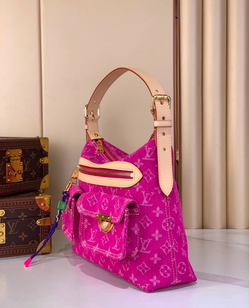 LV baggy ( pink )