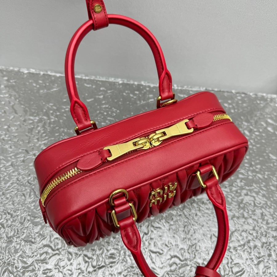 miu miu Arcadie small ( red )