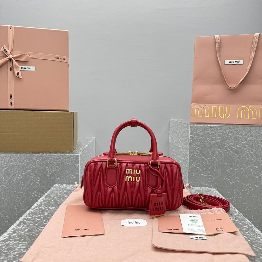 miu miu Arcadie small ( red )