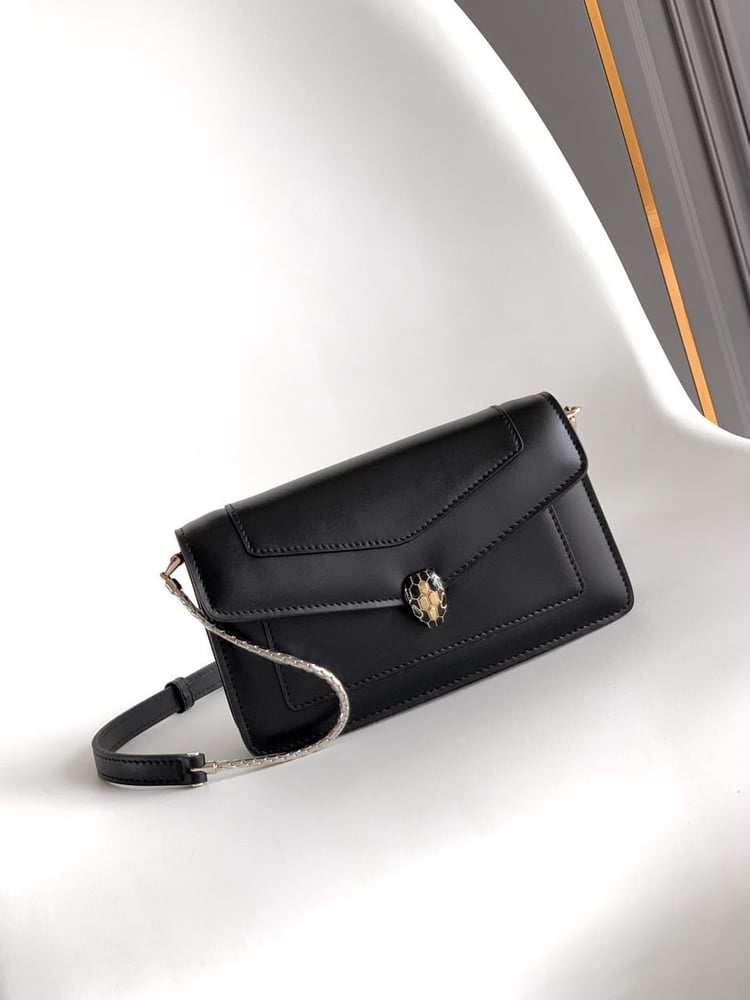 BVLGARI serpenti forever ( black )