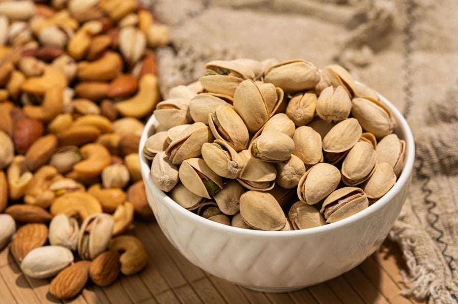 فستق مالح