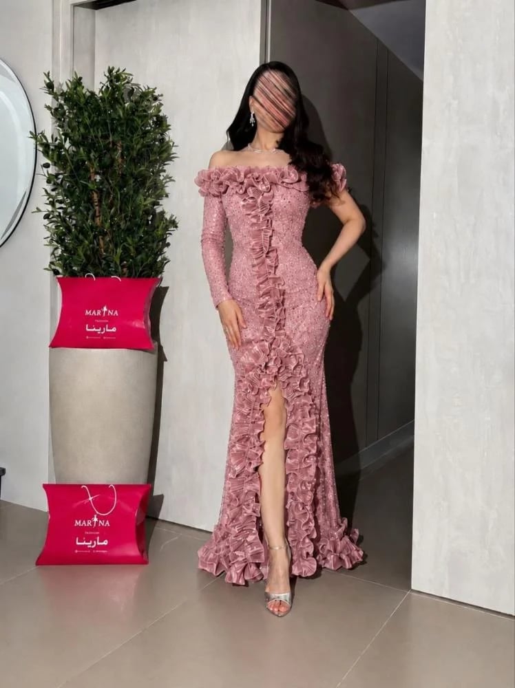 فستان امارا (فستان وردي كلفه شك سهره راقيه كركشه بوليسيه)