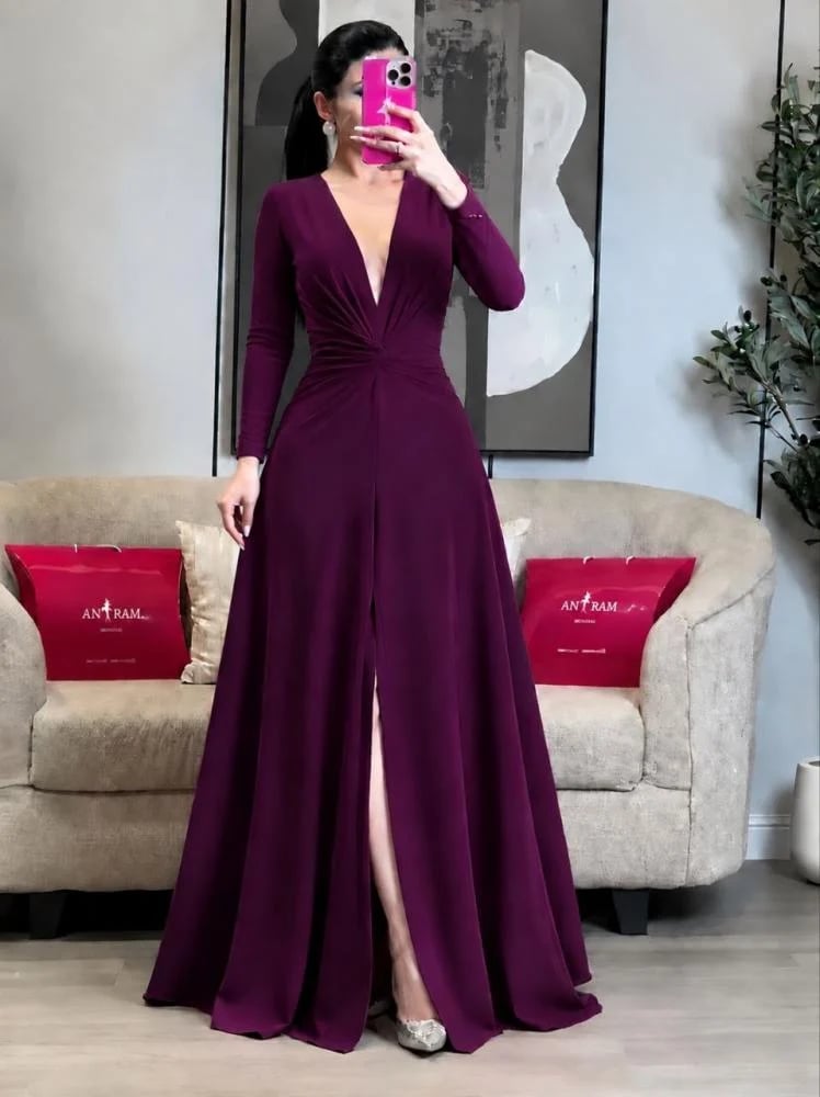 فستان رغد  (فستان موف ناعم انيق مع فتحه اماميه)