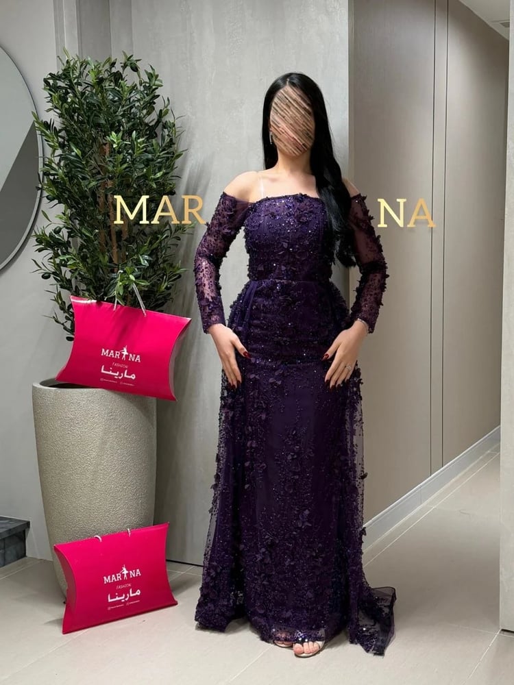 Evie dress (lilac dress with floral print and train)