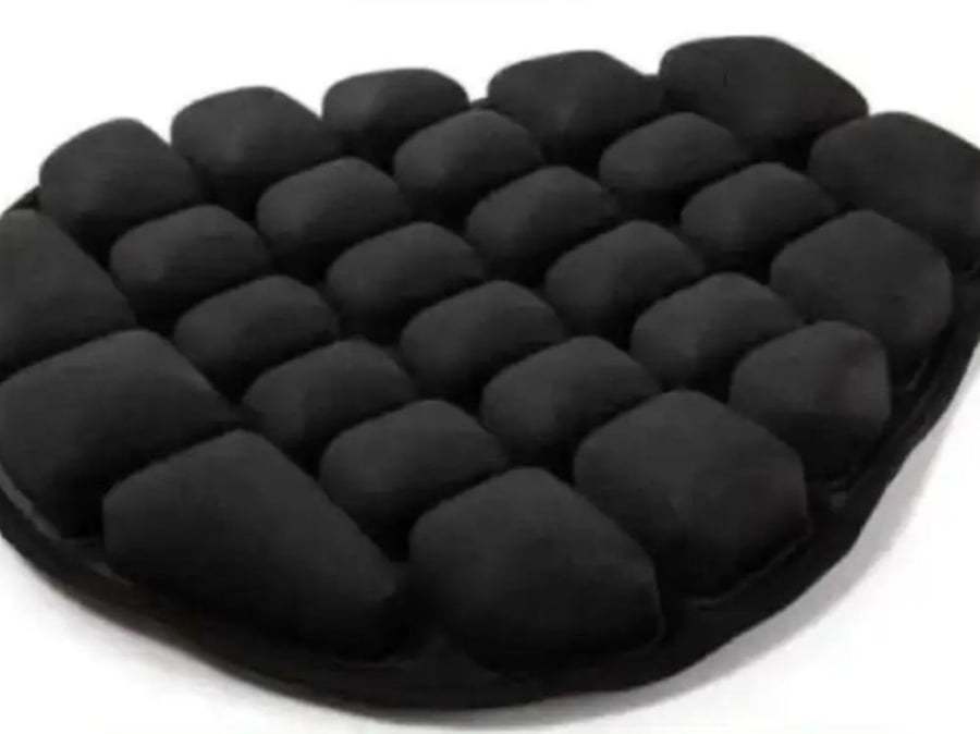 Diyār motorcycle seat cover