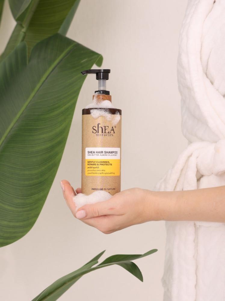 Women's gold - Hair shampoo from Shea Mercels with honey extract, almond oil, and shea butter, 300 ml