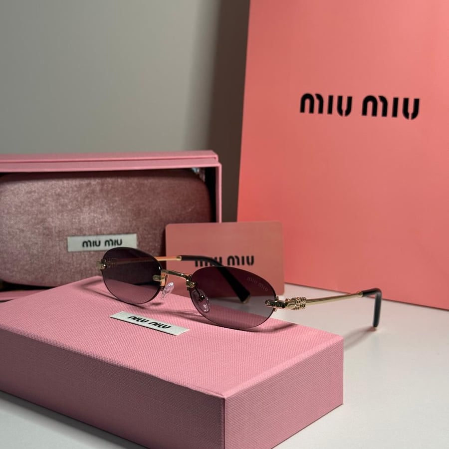نظارة ميو ميو Rimless باللون الذهبي بعدسة صغيره باللون الاسود المدرج