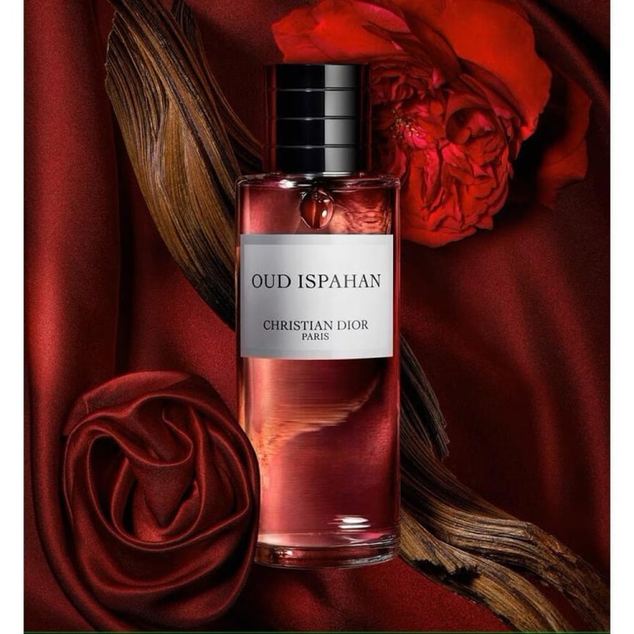 عطر كريستيان ديور عود اصفهان او دو بارفيوم 125 مل مع كيسة ديور