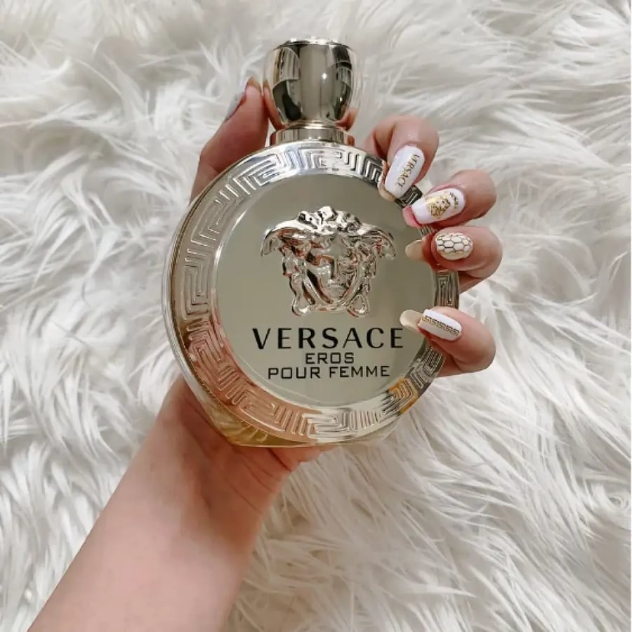 عطر فرزاتشي ايروس بور فيم او دو بارفيوم 100 مل نسائي Versace Eros Pour