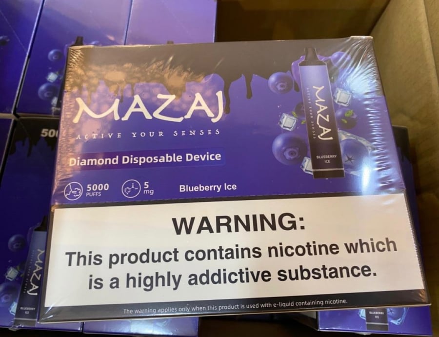 سحبة مزاج ديموند توت ازرق بارد 5000 موشة - MAZAJ Diamond Blueberry Ice 5000 puffs