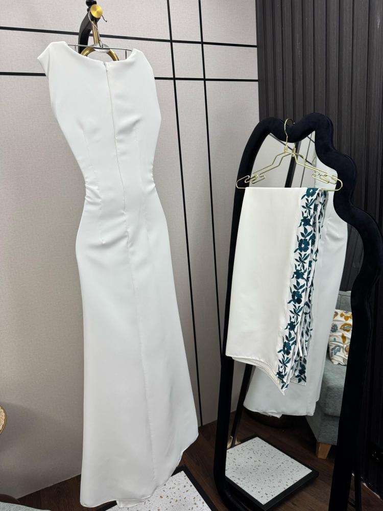 Hadeel dress