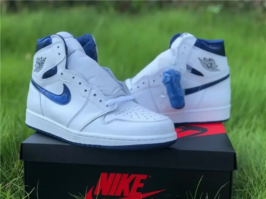 Air Jordan 1 Retro High Metallic Navy