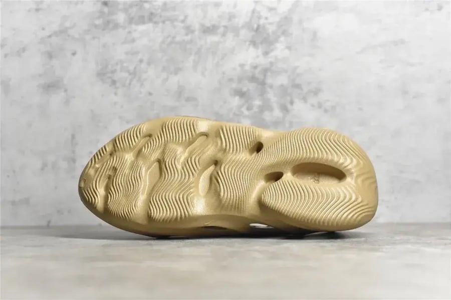 YEEZY FOAM RUNNER "Ochre"