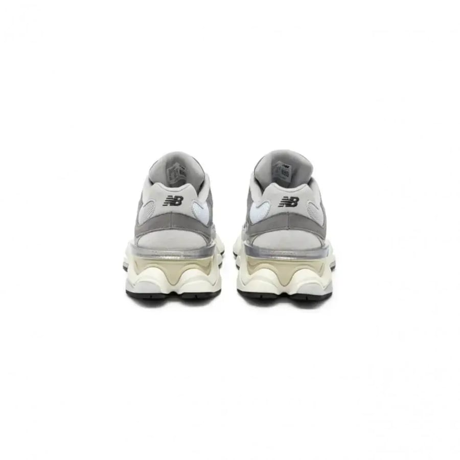 New Balance 9060 'Black' | نيو بالانس 9060 أسود